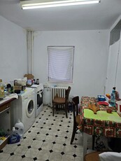 APARTAMENT 2 camere zona Lipovei ...et 1...langa Scoala Gen 7