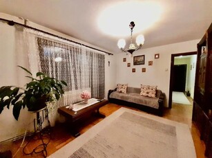 Apartament 3 camere, 61 mp utili, balcon, parcare, cartier Gheorgheni