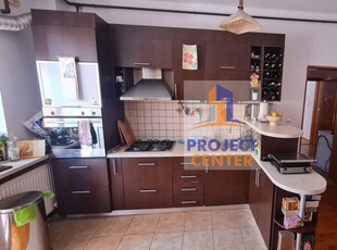 Apartament 3 camere Craiovei, bloc nou