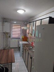 Apartament 3 camere decomandat Calea Bucuresti