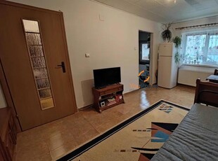 Apartament cu 1 camera la parter in zona Girocului