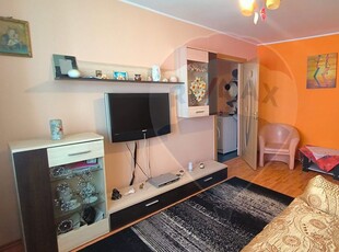 Apartament cu 2 camere de vânzare în zona Micro 39