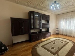 Apartament cu 2 camere decomandat, mobilat, in zona Aradului