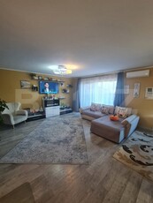 Apartament cu 4 camere, 116 mp, gradina 100 mp, 3 parcari, zona Florilor