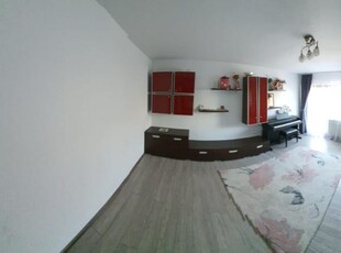 Apartament de 3 camere spre vanzare, 74 mp. parcare, Intre Lacuri