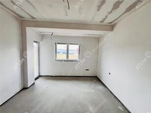 Apartament la cheie 2 camere balcon etaj 1 parcare zona Doamna Stanca