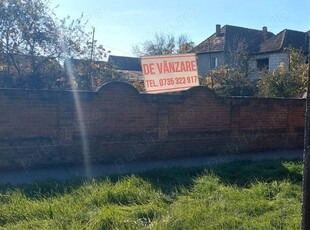 Casa cu teren 915 mp, 2fs,langa Primaria Giroc