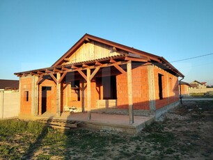 Casa la rosu in santandrei de vanzare