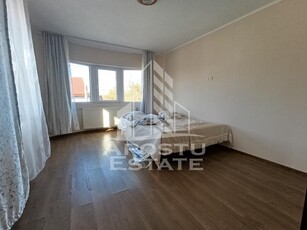 Casa P+1+M 9 camere, 3 bai, doua bucatarii, perfecta pentru investitie