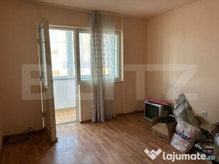 Vand apartament 3 camere