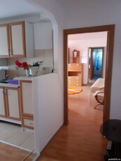 vand apartament cu 2 camere