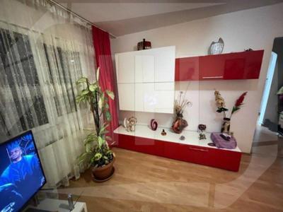 Apartament 3 camere, etaj 2, zona McDonalds