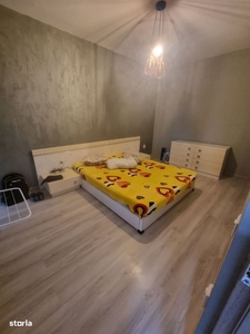 INVESTIȚIE - Apartament cu 3 camere, decomandate, zona GARĂ;