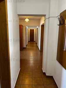 Apartament 5 camere de vanzare UNIRII - Bucuresti
