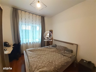 Vila de Vanzare 10 Camere, 750 mp Teren - Valea Lupului