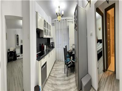 Apartament 2 camere decomandat zona Piata Alba Iulia