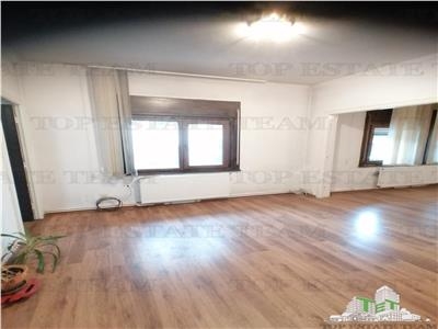 Apartament 3 camere in vila zona Polona