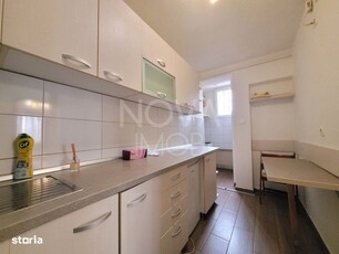 Apartament 3 camere, Zona Centrala, Decomandat