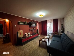 Vand apartament 3 camere Tecuci