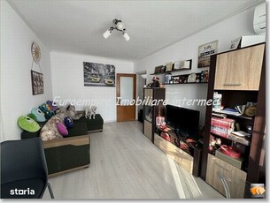 Apartament 3 camere de vanzare zona KM 4-5