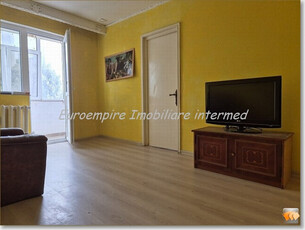 Apartament 3 camere zona KM 4-5