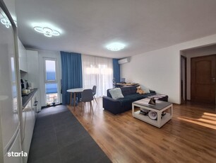 Apartament cu 2 camere, 48 mp, boxa, balcon, zona Eroilor