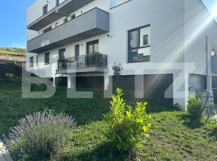 Apartament de 3 camere, finisat, parcare, boxa, zona Vivo