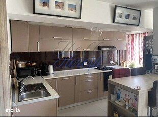 Apartament de 3 camere, semidecomandat, in zona Manastur