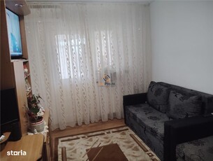 Vand apartament!!