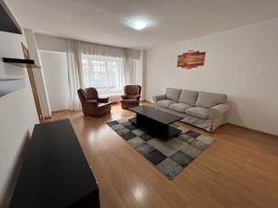 Inchiriere apartament 3 camere Calea Calarasilor, Delea Veche 3 camere decomandat