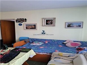 Vanzare Apartament 3 Camere Semidecomandat Bdul. Obregia