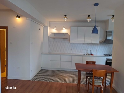 Apartament 2 camere de inchiriat, zona Trifoilui