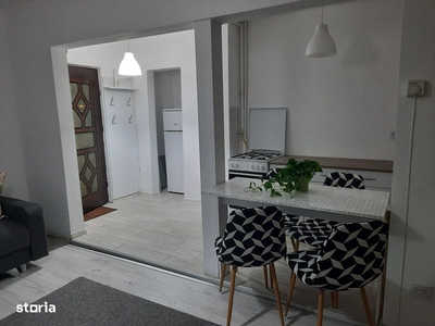 Apartament de vanzare, 47 mp , Zona Micro 14