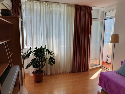 Apartament 2 camere Valea Ialomitei, bl. 74, Materna