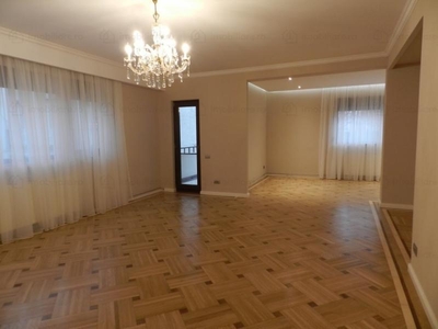 APARTAMENT 5 CAMERE