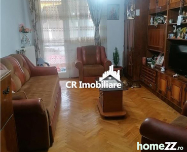 Apartament cu trei camere titan