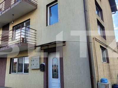 Casa 5 camere, RATE, 3 bai, 171mp utili + pod, gradina 160 mp, zona Tera