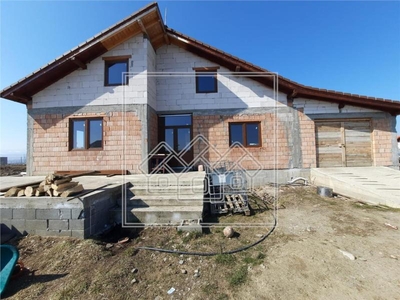 Casa de vanzare in Sibiu - 230 mp utili + teren - Dealul Sibiului