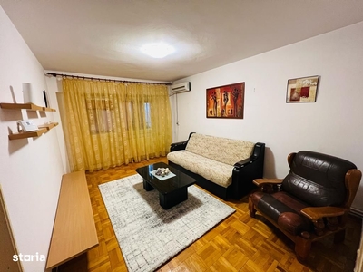 Inchiriem apartament cu 2 camere, zona Centru (Hotel Mercur), etaj 3.