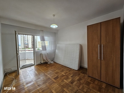 Apartament 2 camere ,2 balcoane Bulevardul Decebal