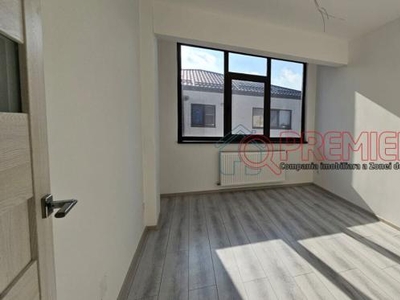 Apartament 2 camere decomandat strada Leordeni.