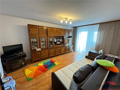 Apartament 2 camere , etaj 3/3, zona Lidl Scoala 10