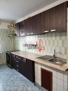 Apartament 3 camere Dristor Benzinaria Mol de vanzare