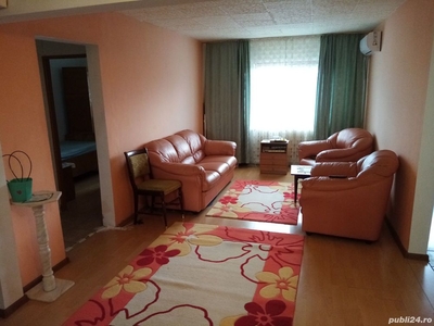 Apartament 4 camere decomandat,70 mp,2băi,2 balcoane,Simeria-ultracentral