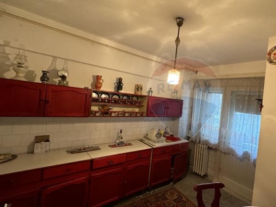 Apartament cu 3 camere de vanzare in zona Ultracentral