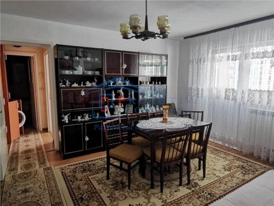 Apartament cu 3 camere, Etaj Intermediar, George Enescu, 3C4163