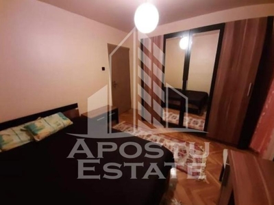 Apartament cu 3 camere in zona Aradului, cu garaj