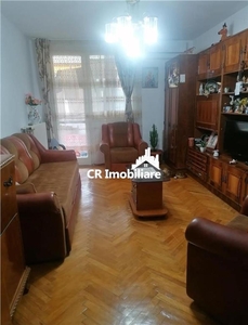 Apartament cu trei camere titan