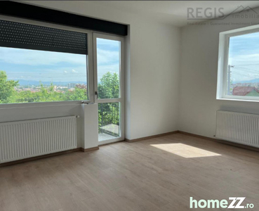 Apartament spatios finisat lux in vila