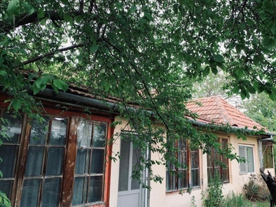 Casa 2 camere in zona Mircea cel Batran